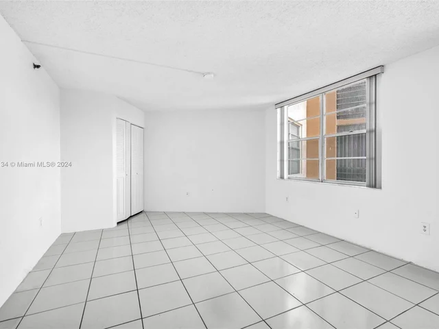 1300 Saint Charles Pl # 601, Pembroke Pines FL 33026