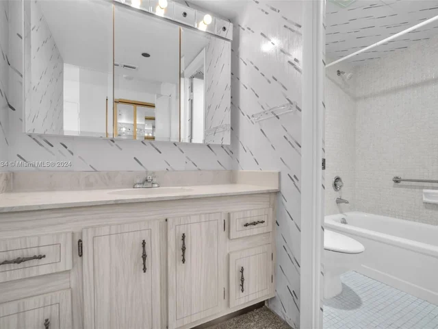 1300 Saint Charles Pl # 601, Pembroke Pines FL 33026