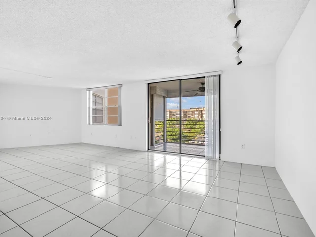 1300 Saint Charles Pl # 601, Pembroke Pines FL 33026