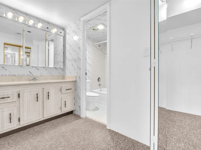 1300 Saint Charles Pl # 601, Pembroke Pines FL 33026