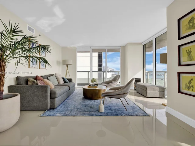 50 Biscayne Blvd # 1802, Miami FL 33132