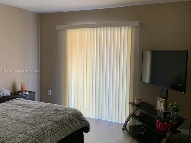 14311 SW 96th St # 301, Miami FL 33186