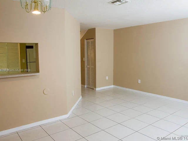 14311 SW 96th St # 301, Miami FL 33186
