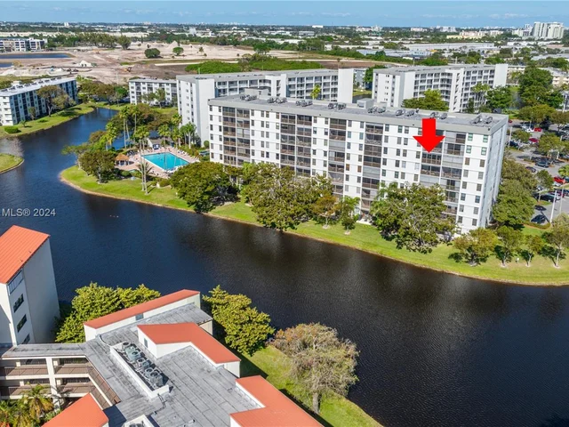 2221 Cypress Island Dr # 702, Pompano Beach FL 33069
