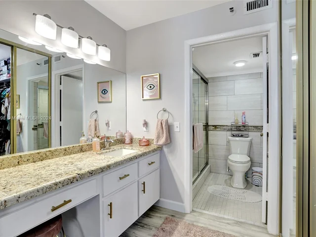 2221 Cypress Island Dr # 702, Pompano Beach FL 33069