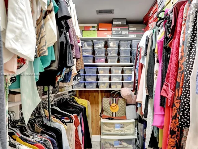 2221 Cypress Island Dr # 702, Pompano Beach FL 33069