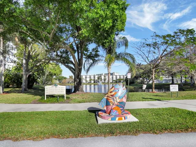 2221 Cypress Island Dr # 702, Pompano Beach FL 33069