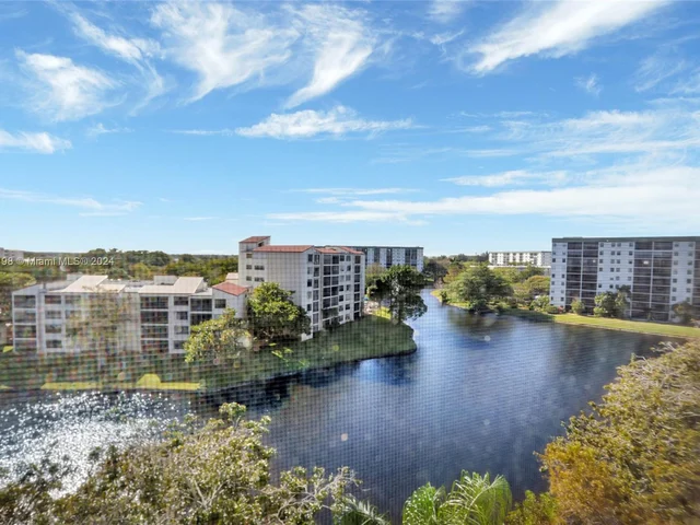 2221 Cypress Island Dr # 702, Pompano Beach FL 33069