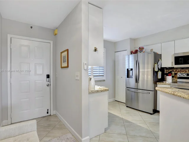 2221 Cypress Island Dr # 702, Pompano Beach FL 33069