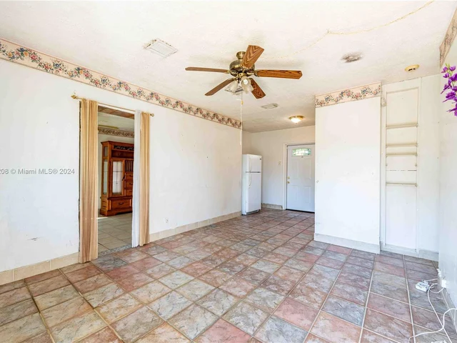 15615 SW 289th Ter, Homestead FL 33033