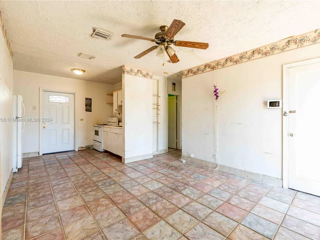 15615 SW 289th Ter, Homestead FL 33033