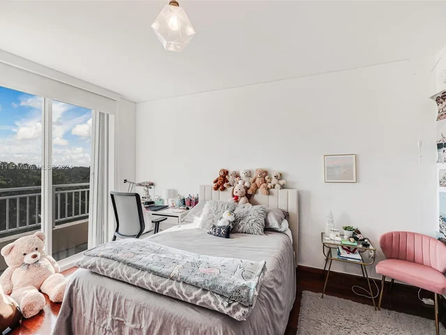 765 Crandon Blvd # 12, Key Biscayne FL 33149