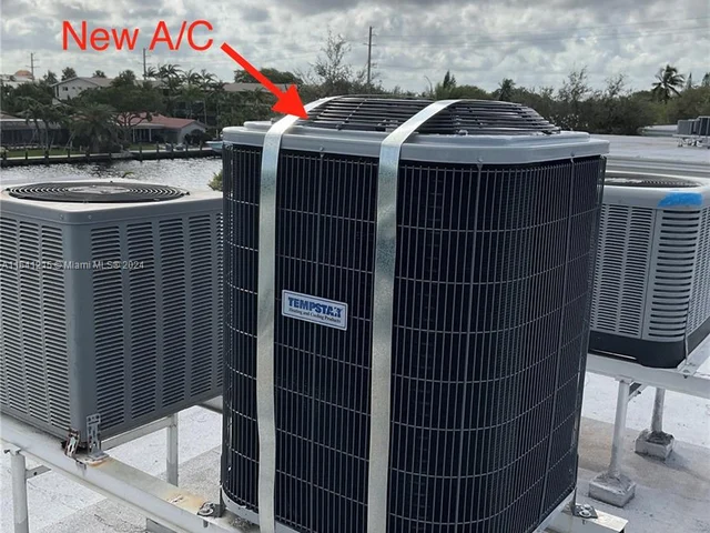 140 Cypress Club Dr # 403, Pompano Beach FL 33060