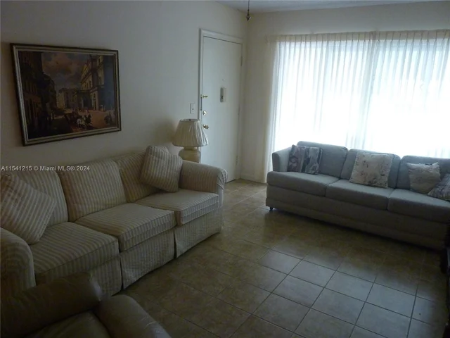 140 Cypress Club Dr # 403, Pompano Beach FL 33060