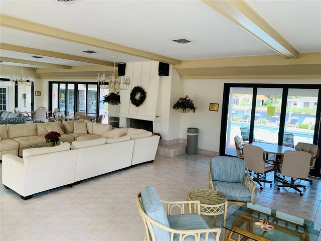 140 Cypress Club Dr # 403, Pompano Beach FL 33060