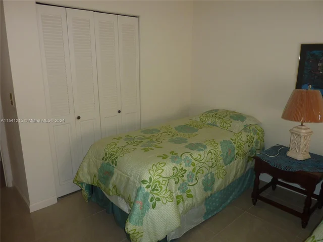 140 Cypress Club Dr # 403, Pompano Beach FL 33060