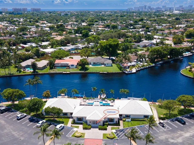 140 Cypress Club Dr # 403, Pompano Beach FL 33060