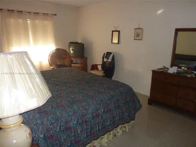 140 Cypress Club Dr # 403, Pompano Beach FL 33060