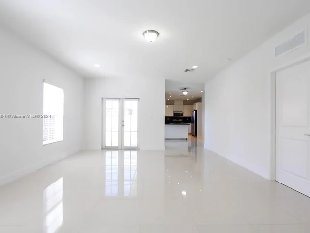 15545 SW 12th Ter, Miami FL 33194