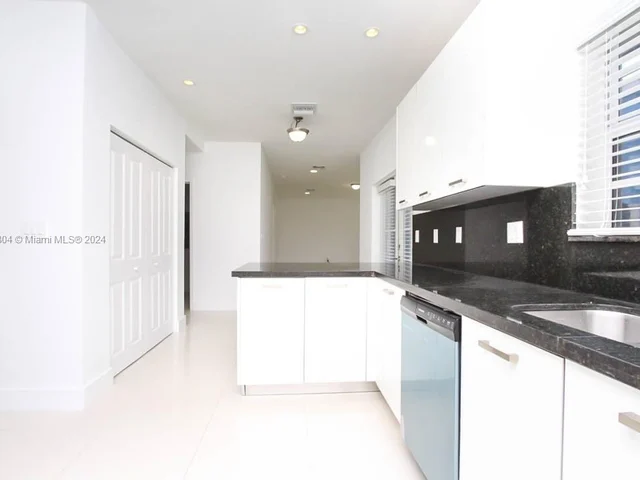 15545 SW 12th Ter, Miami FL 33194