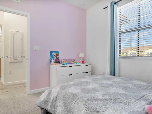 10618 W 33rd Way # 10618, Hialeah FL 33018