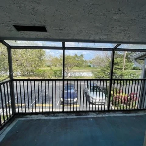 2721 S Oakland Forest Dr # 201, Oakland Park FL 33309