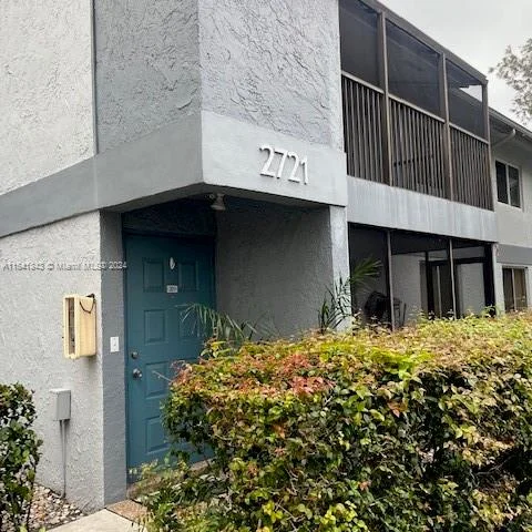 2721 S Oakland Forest Dr # 201, Oakland Park FL 33309