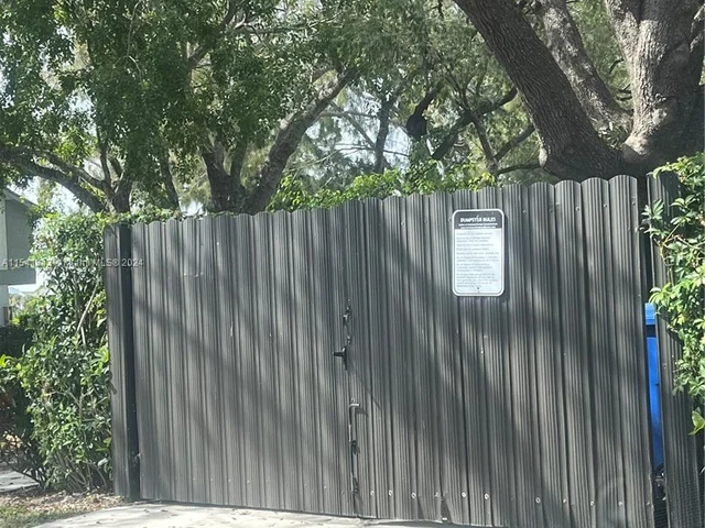 2721 S Oakland Forest Dr # 201, Oakland Park FL 33309