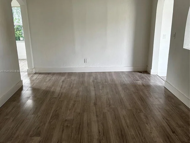 1068 NW 66th St # 0, Miami FL 33150