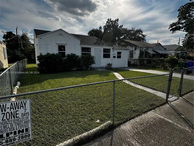 1068 NW 66th St # 0, Miami FL 33150