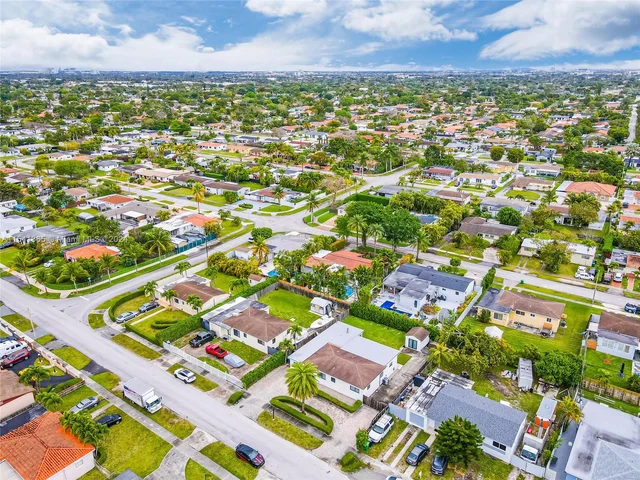 7749 SW 34th Ter, Miami FL 33155