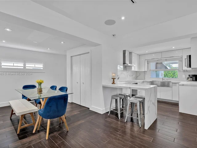 7749 SW 34th Ter, Miami FL 33155