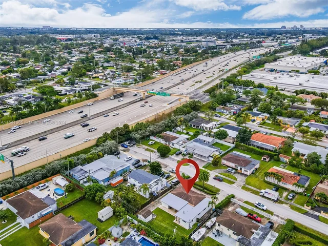 7749 SW 34th Ter, Miami FL 33155