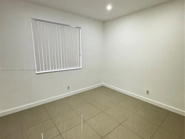 21275 NE 8th Pl # 2, Miami FL 33179