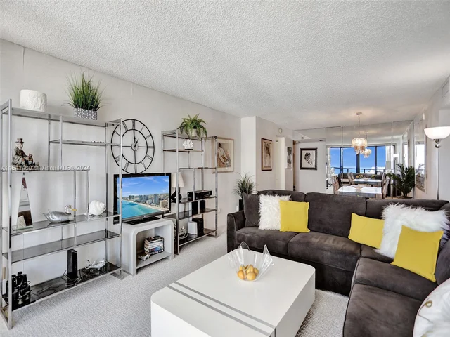 2301 S Ocean Dr # 1505, Hollywood FL 33019