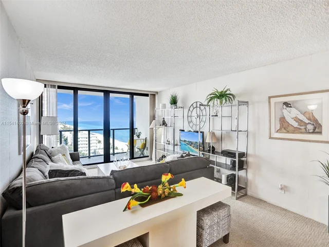 2301 S Ocean Dr # 1505, Hollywood FL 33019