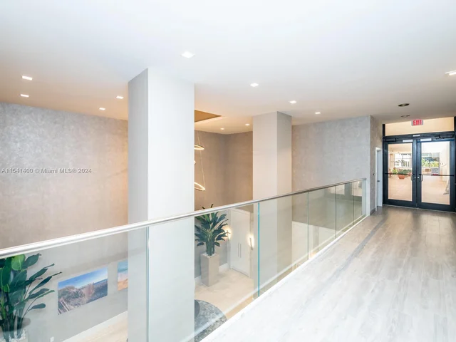 2301 S Ocean Dr # 1505, Hollywood FL 33019