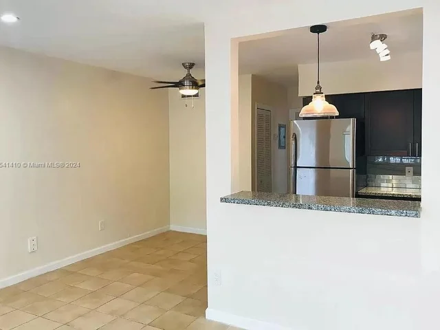 521 NE 62nd St # 2, Miami FL 33138