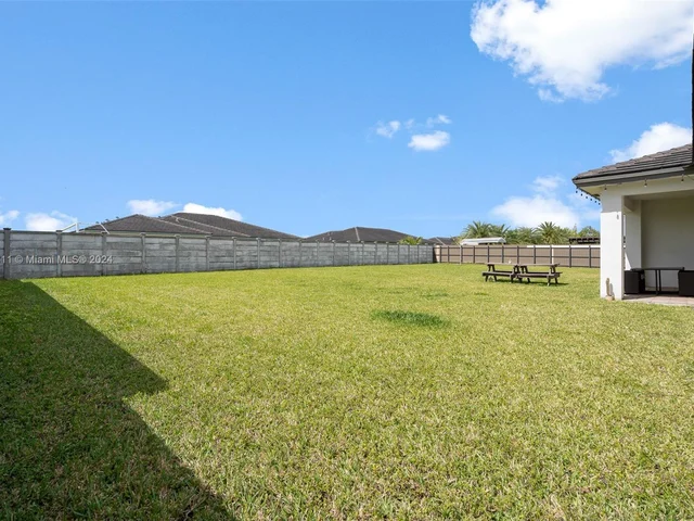 19034 SW 135th Ave, Miami FL 33177