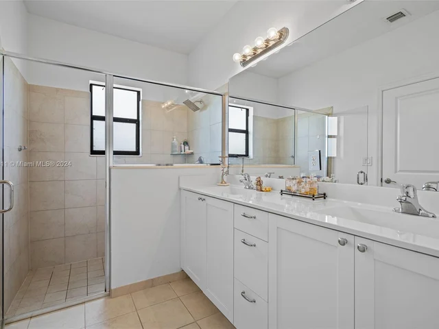 19034 SW 135th Ave, Miami FL 33177