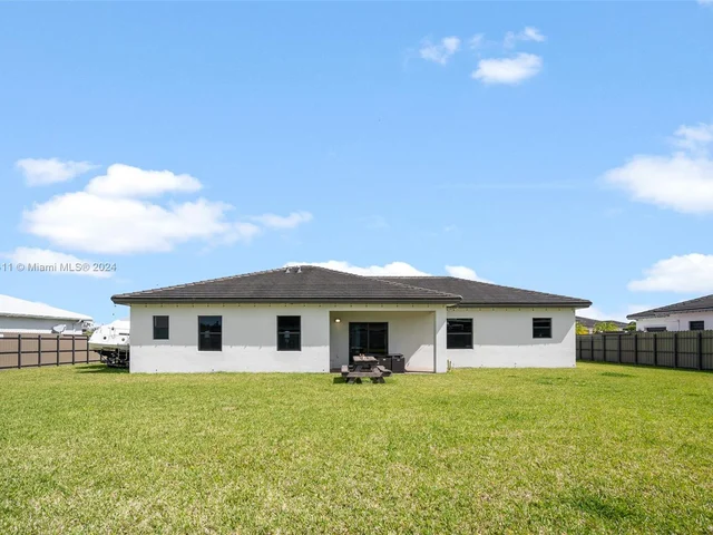 19034 SW 135th Ave, Miami FL 33177