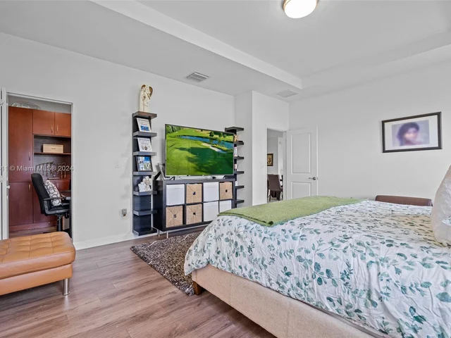 19034 SW 135th Ave, Miami FL 33177