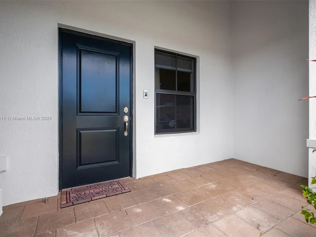 19034 SW 135th Ave, Miami FL 33177