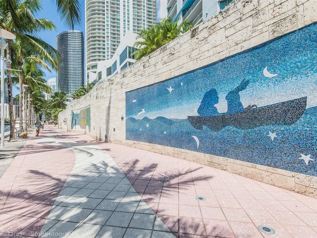 325 S Biscayne Blvd # 3624, Miami FL 33131