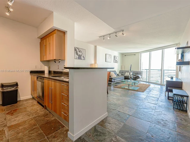 325 S Biscayne Blvd # 3624, Miami FL 33131