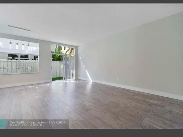 3600 Tuscany Dr # 00, Hollywood FL 33021