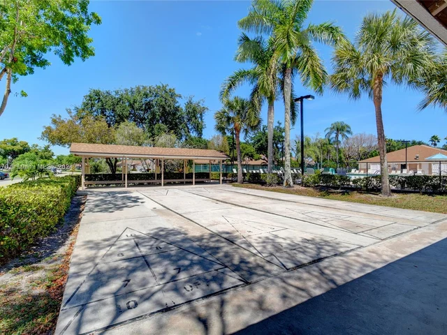 8171 Sweetbriar Way, Boca Raton FL 33496