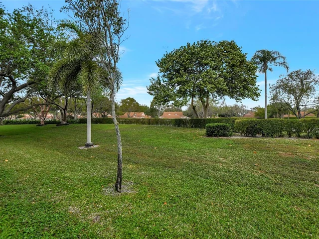 8171 Sweetbriar Way, Boca Raton FL 33496