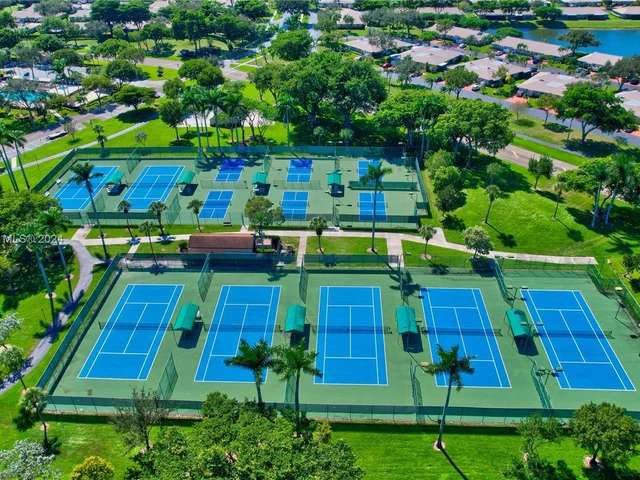 8171 Sweetbriar Way, Boca Raton FL 33496