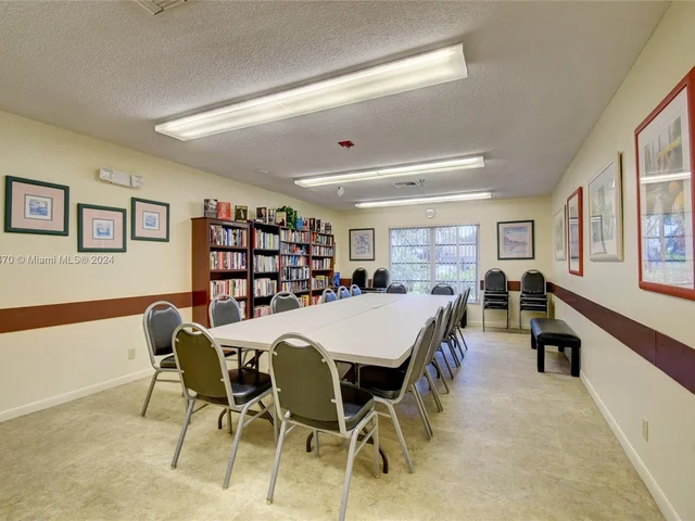 8171 Sweetbriar Way, Boca Raton FL 33496